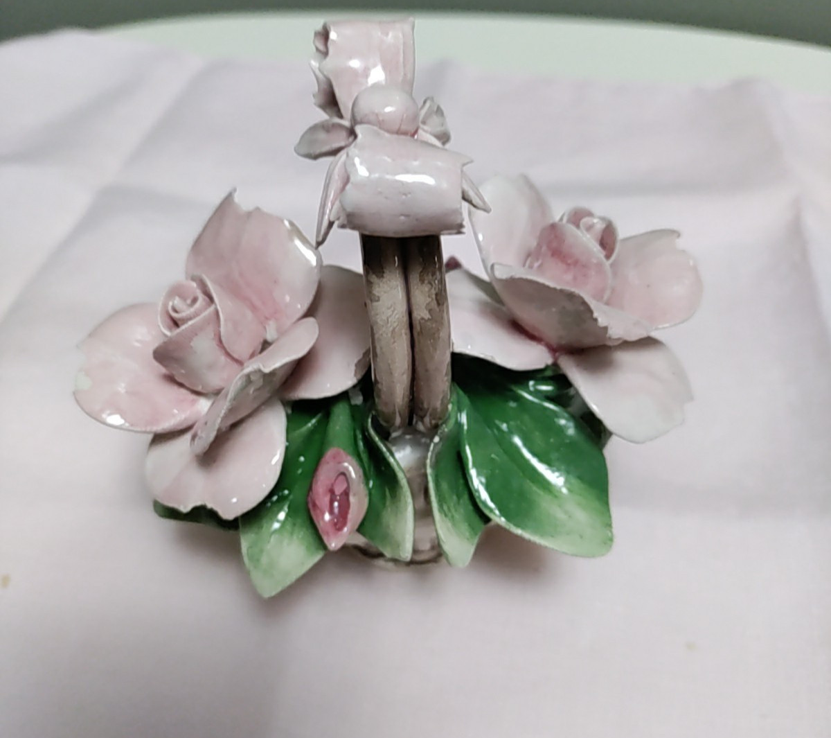 Nuova Capodimonte Vintage Pink Roses In Basket With A Boe On top Of Handle
