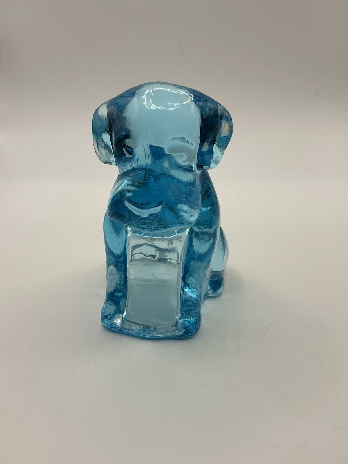 Boyd’s Crystal Art Glass Signed Bernard Boyd POOCHE the DOG ALICE BLUE ?