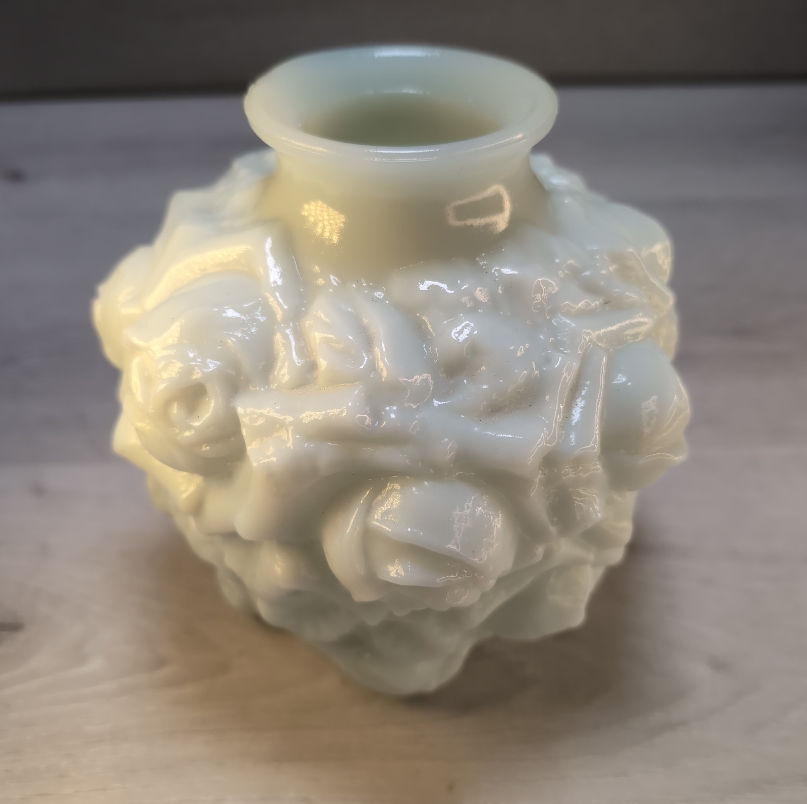 ANTIQUE GAUDY ROSE PATTERN WHITE MILK GLASS VASE GOOFUS LANCASTER 1910 GREEN HUE