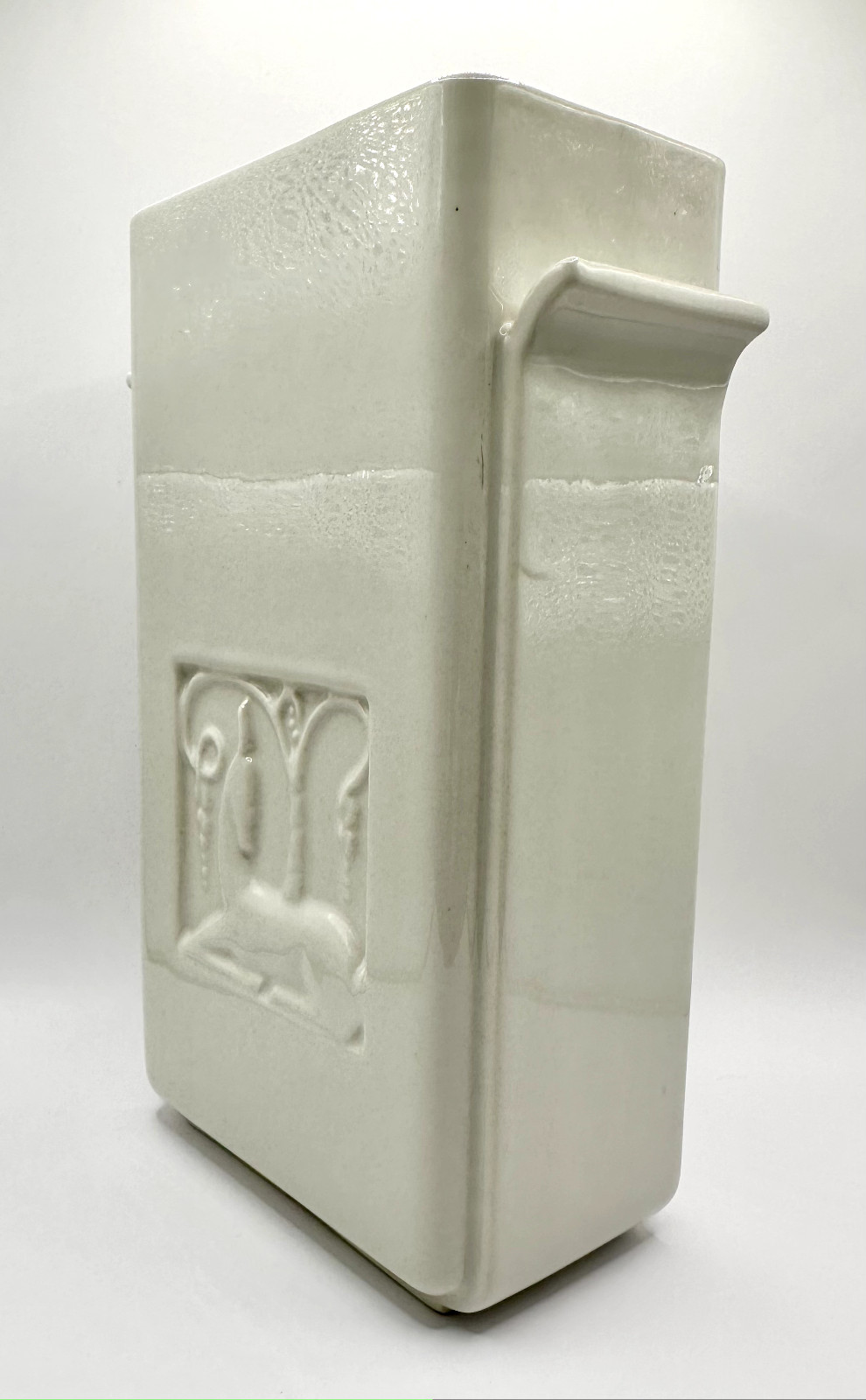 Trenton Pottery 9 1/4 Inch TAC Art Deco Handled Vase in India Ivory. Near Mint.