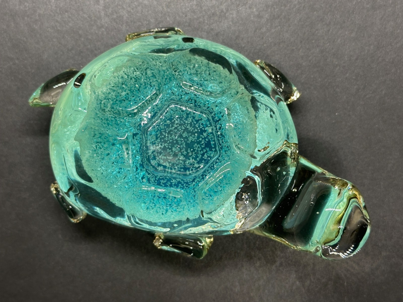 Dynasty Gallery Clear Aqua Sea Turtle Glass Figurine Paperweight Glows in DarK