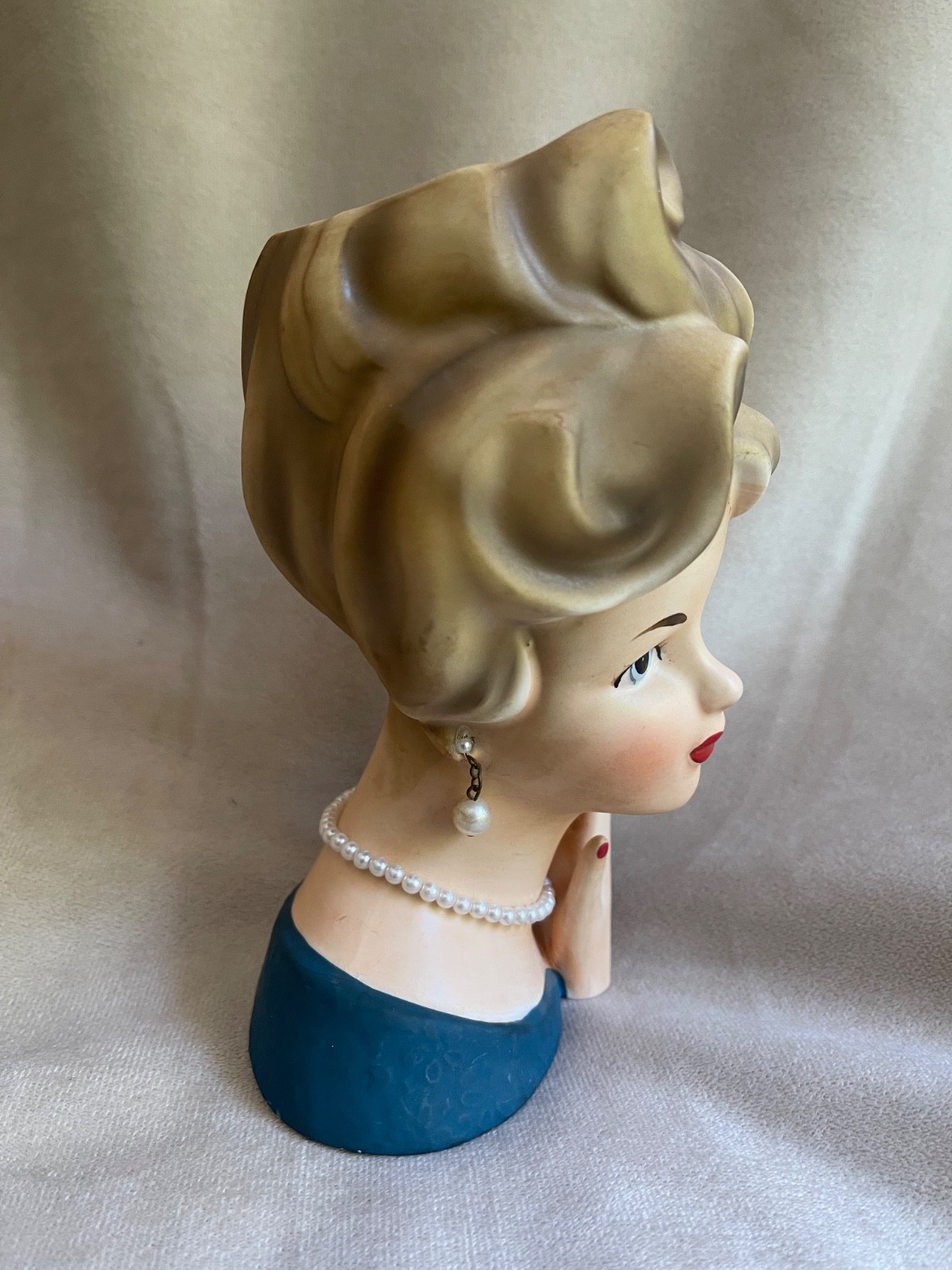 Vintage Ardco Lady Head Vase C1545 Blonde With Hand Pearl Necklace Earrings