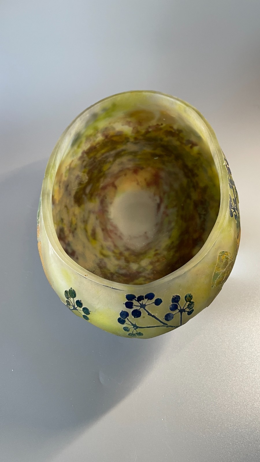 Daum, Nancy. “Lierre”, a large oval bowl. 1910 circa