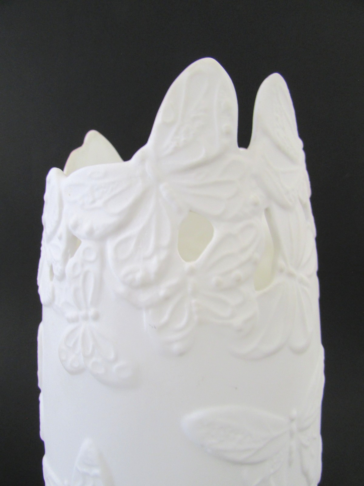 GUMP’S San Francisco White Matte Porcelain Butterfly Vase/Vessel
