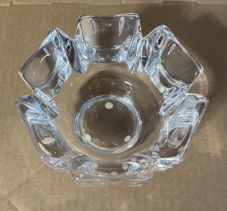 Vntg Signed Orrefors Crystal Glass Sweden 6 Panel Scalloped Top Design Bowl Vase