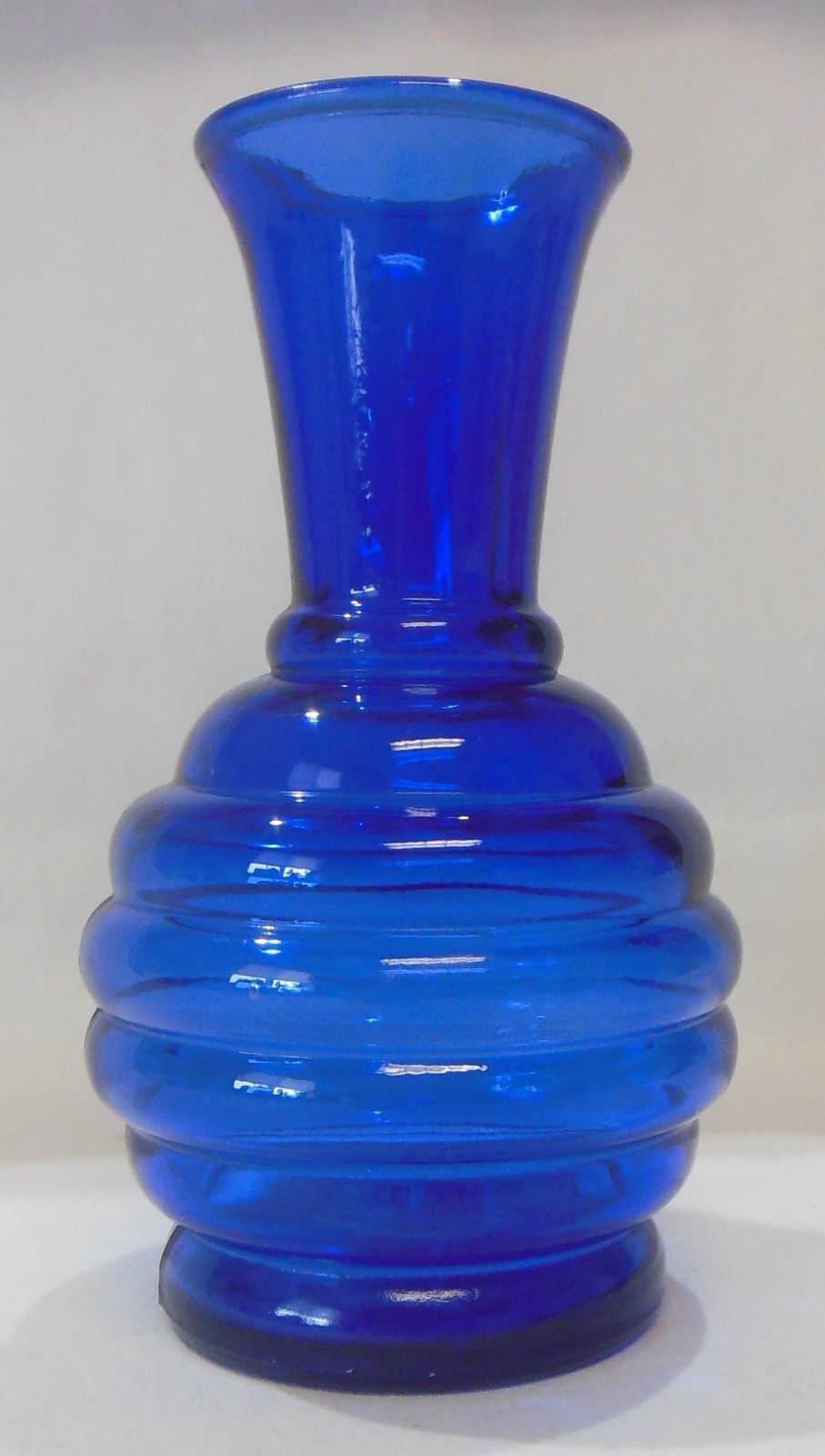 Mini Cobalt Blue Glass Beehive Bud Vase U.S.A. 4½ Inches Tall