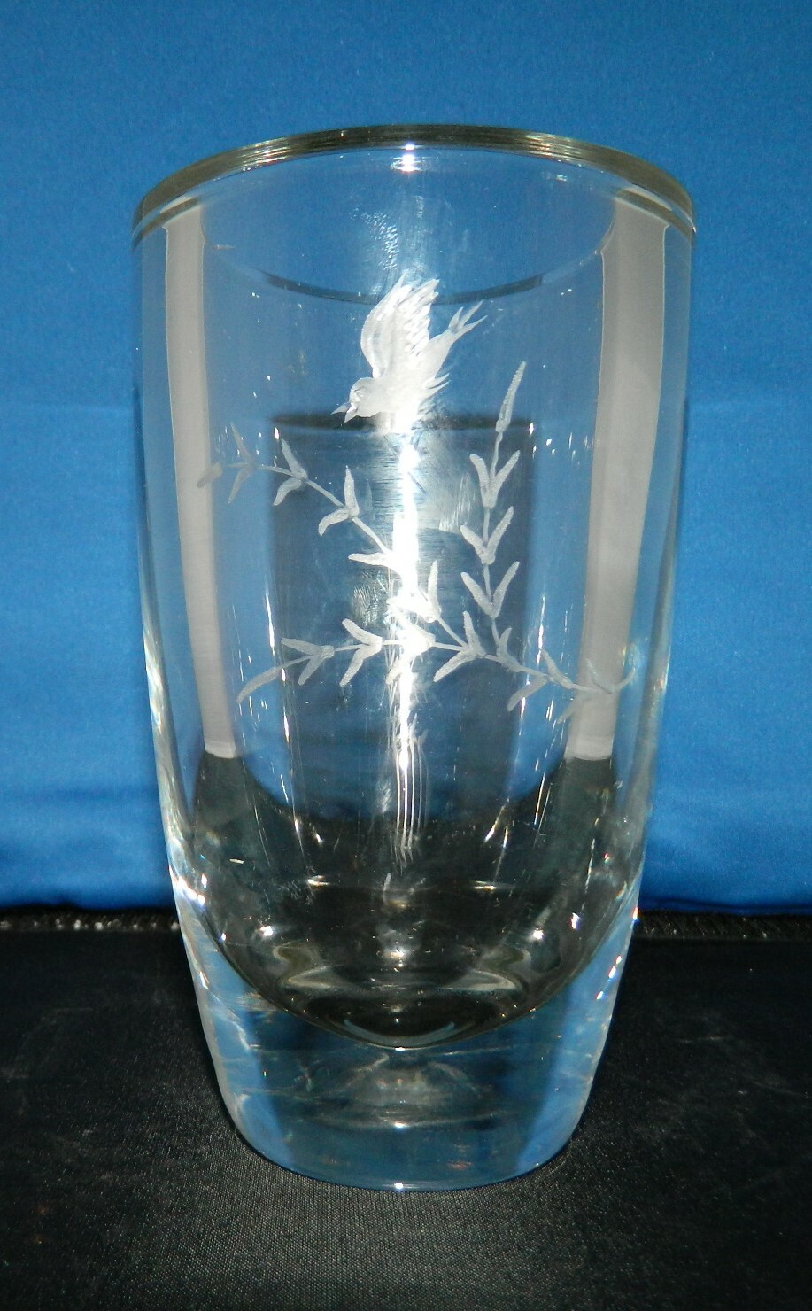 Swedish Etched Crystal Vase Bird & Branch, 6.5″ Tall Ekeas”a B2/X-3