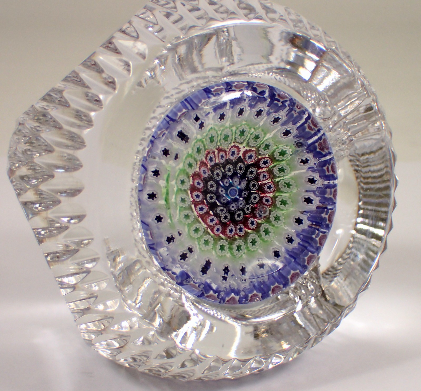 MINT Vtg 1974 WHITEFRIARS Millefiori Art Glass Faceted Concentric Paperweight