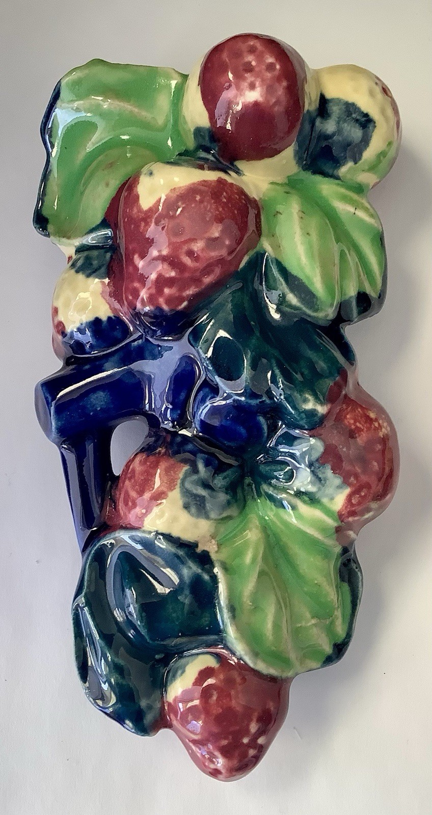 7+1/2” Vintage Majolica Fruit Wall Pocket Ceramic Vase Hand Paint Made In Japan