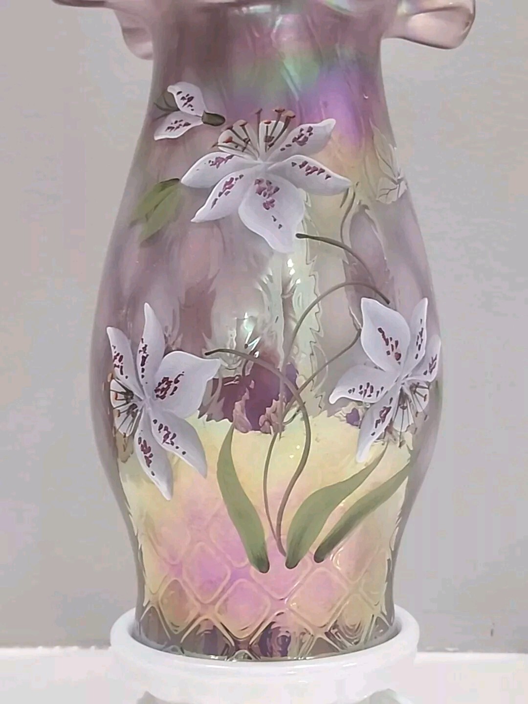 Fenton PURPLE LAVENDAR Overlay Lilies Hurricane Candle Lamp~ Diamond Optic~ MINT
