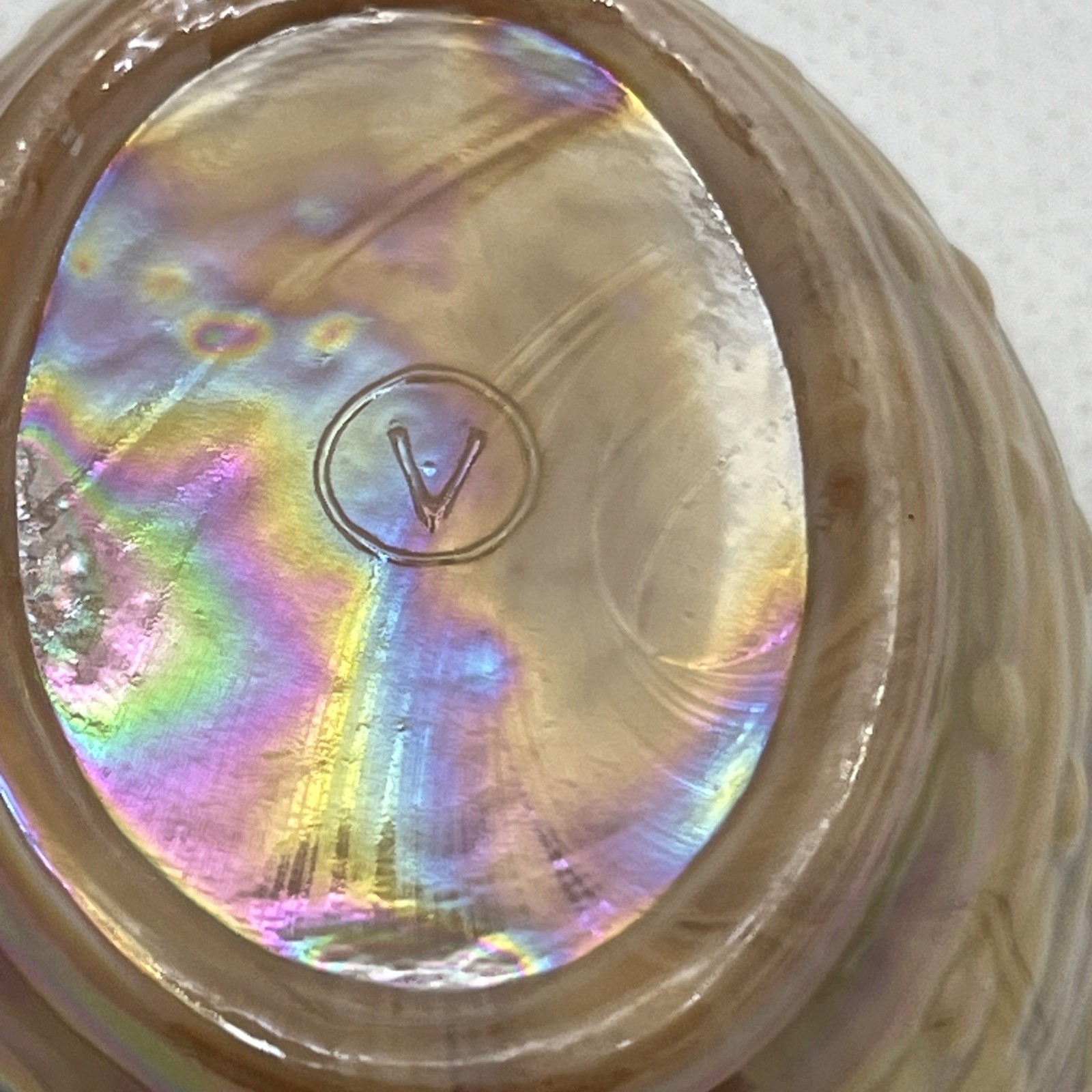 Hen On The Nest Summit Peach Opalescent Glass W/ Marigold Carnival Iridescent