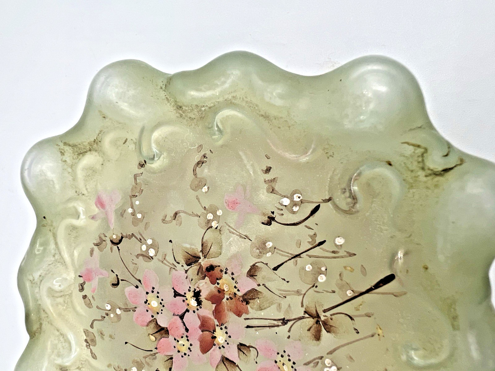 Wavecrest Hinged Dresser Box-Baroque Mold-Green Crystal With Pink Floral