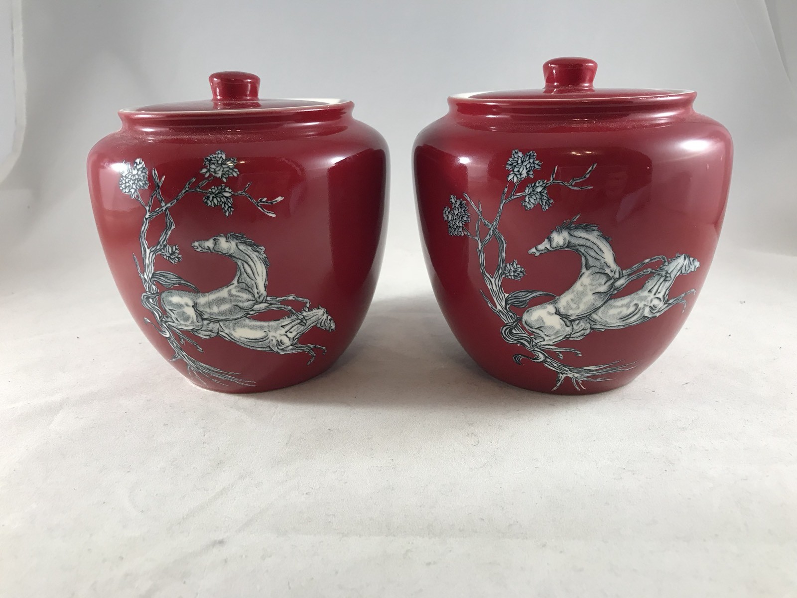 Crown Devon Fieldings Red & White Pegasus Horse Ginger Jar / Urn / Vase