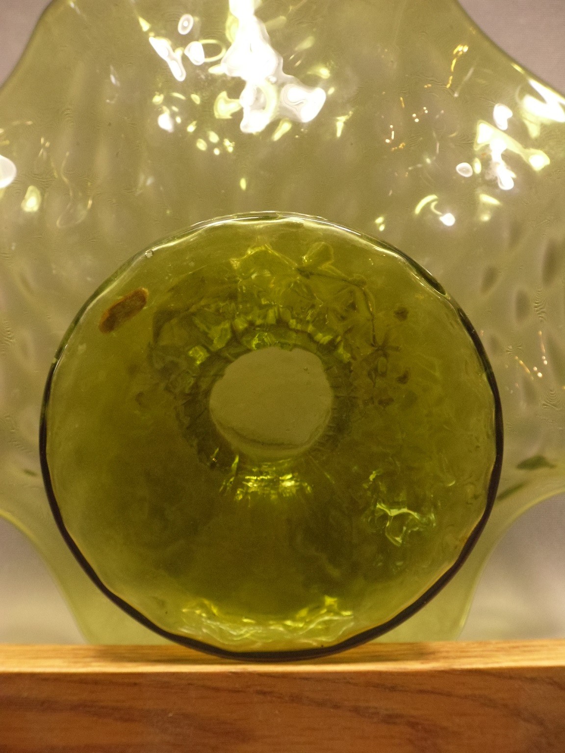 Italian Empoli Glass Ruffled Epergne * Single Horn * Colonial Green * 11″ * 0754