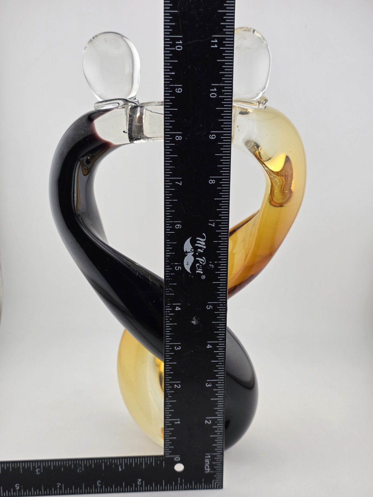 Vintage Dale Tiffany Hand-Blown Art Glass Hearts Lovers Hugging Sculpture