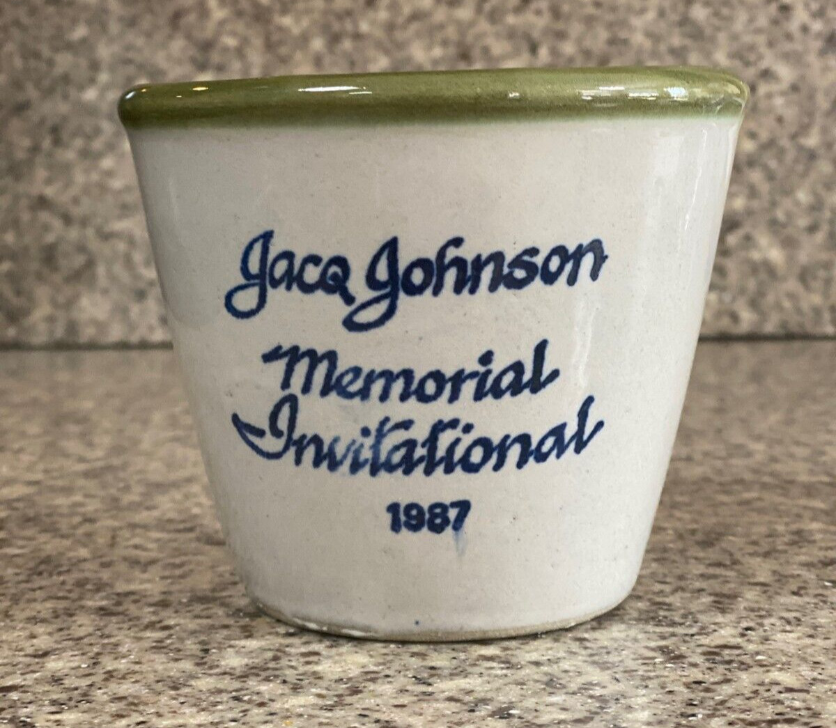 Louisville Stoneware~4″ Planter~Louisville Country Club~Jacq Johnson~1987