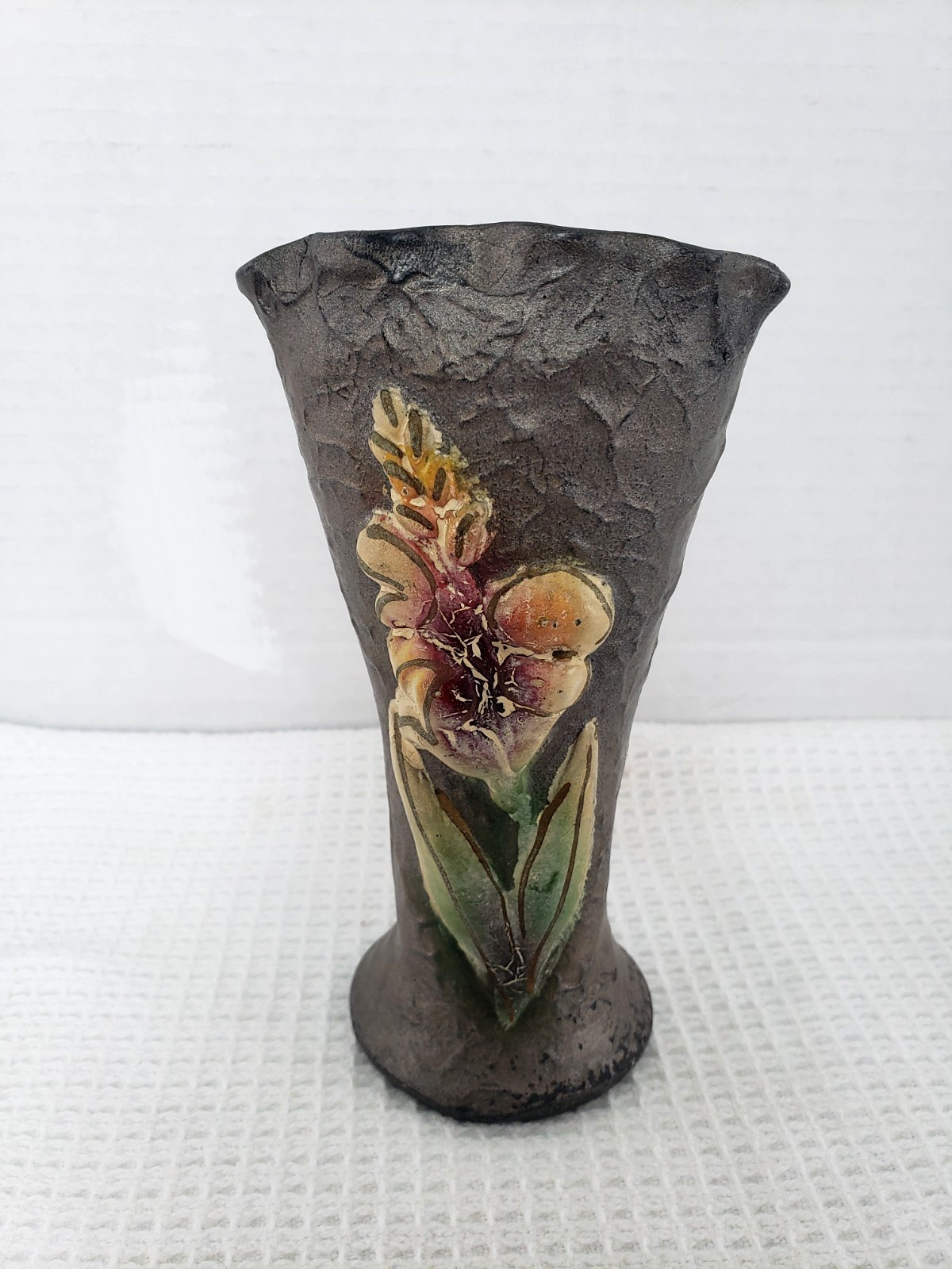Vintage Quality Art Pottery Vase Attached Iris Stamped 554
