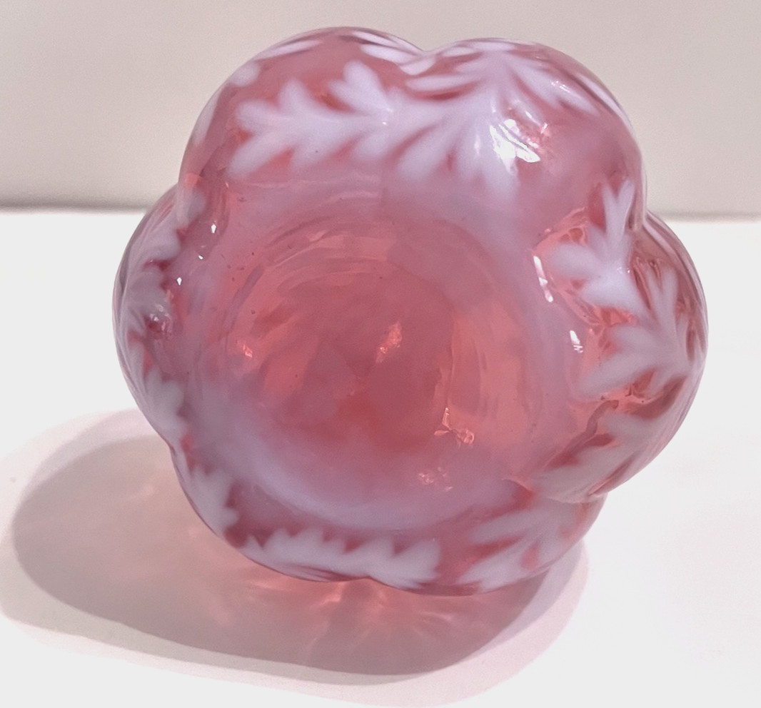 Vintage Fenton ® LG Wright Daisy & Fern Cranberry Opalescent Barber Bottle-RARE!