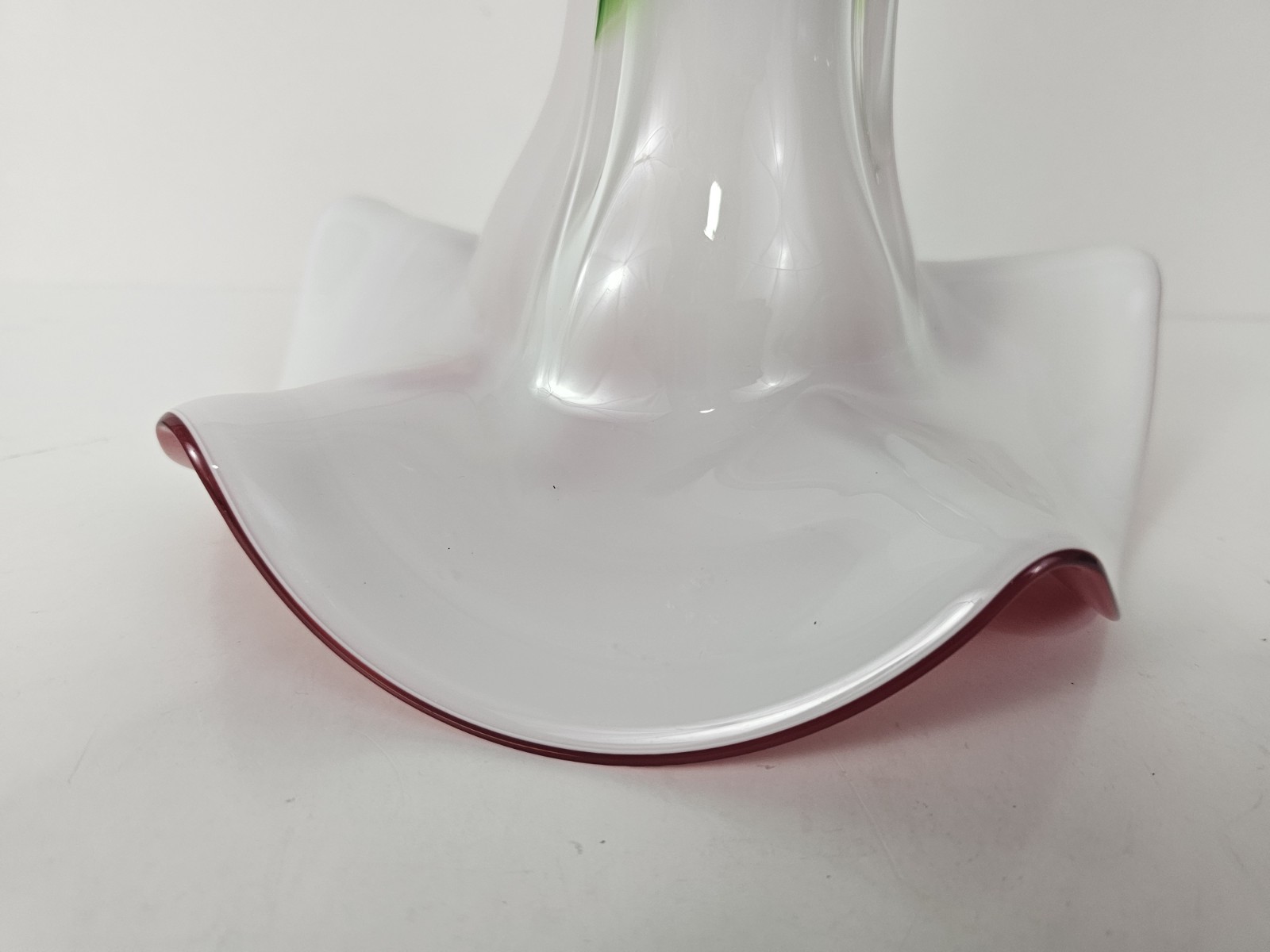 Vintage Hand Blown Tulip Vase Cased Art Deco Glass Trumpet Red White Green 14.5″
