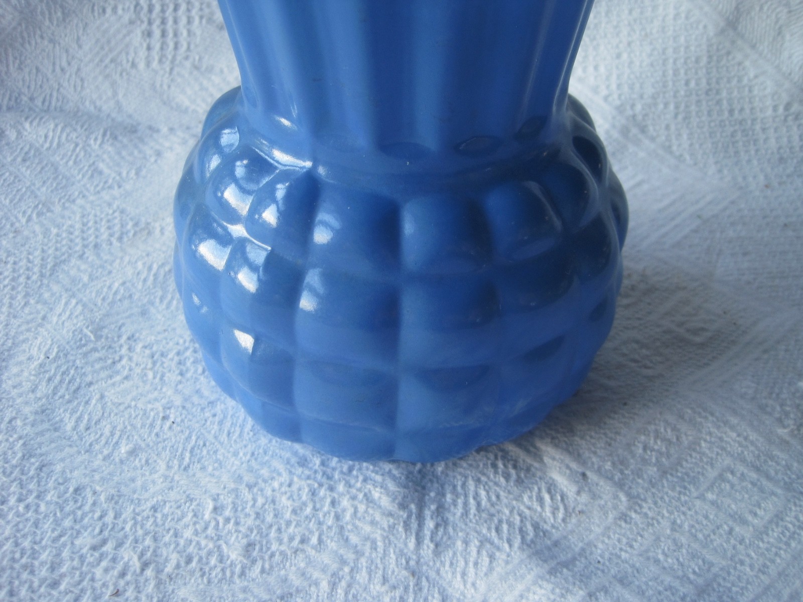 Vintage Anchor Hocking Fire King Sky Blue Pineapple Vase 9″ Tall