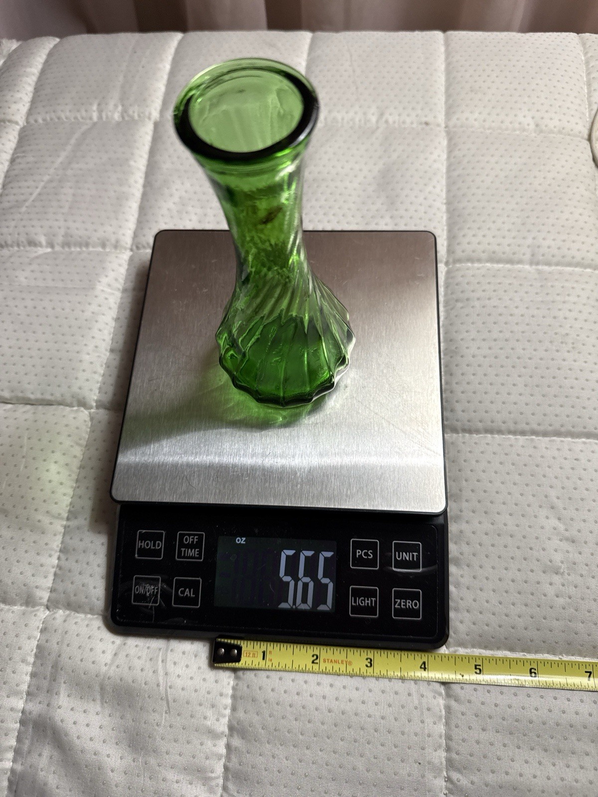 Vintage Hoosier Glass 4054 Emerald Green Swirl Bud Vase Twisted Optic 6.5”