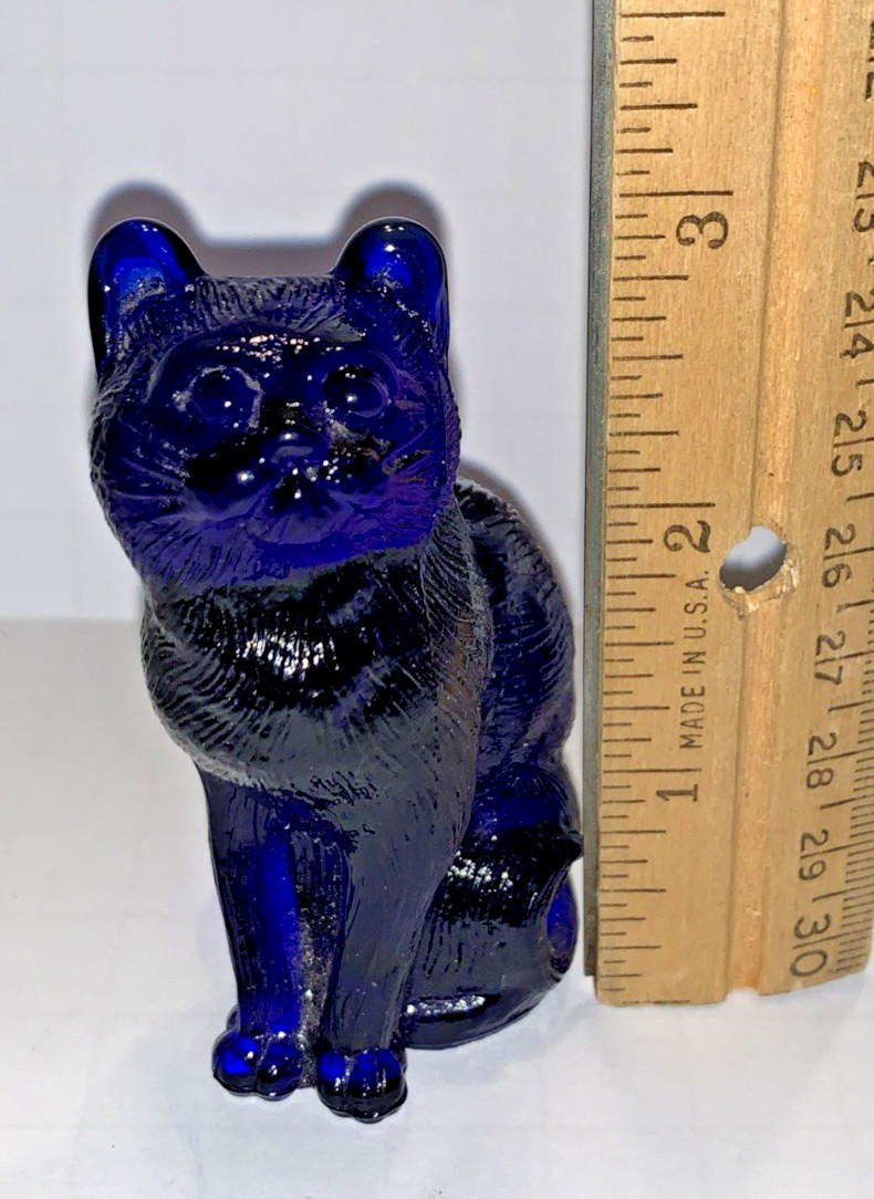 Vintage Mosser Glass Sitting Cat Dark Cobalt Blue 3 Inch Signed M at Tail