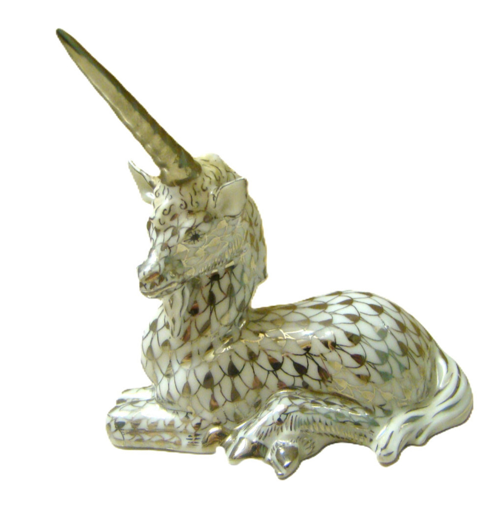 🌺 HEREND PLATINUM Unicorn Fishnet Design Sitting Unicorn Figurine, #15353 HTF
