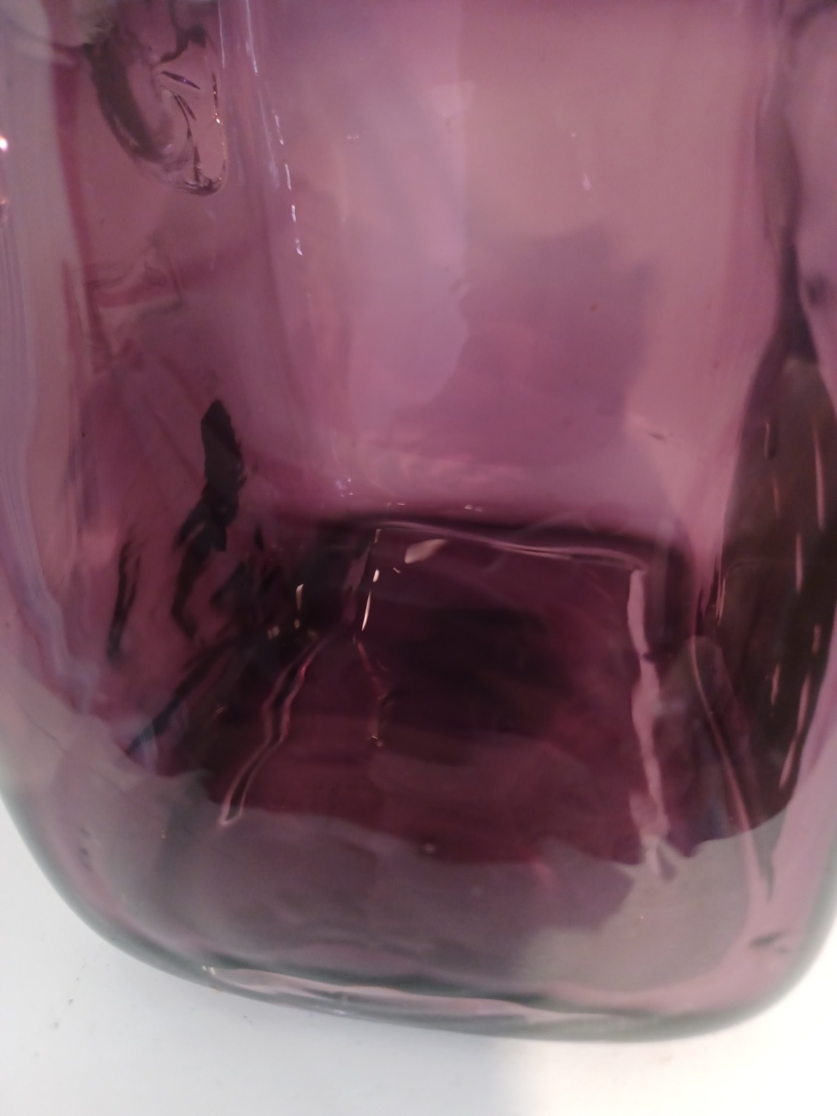 Vintage Amethyst Color,Design Society Art Glass Basket w/Applied Handle ~ LOVELY
