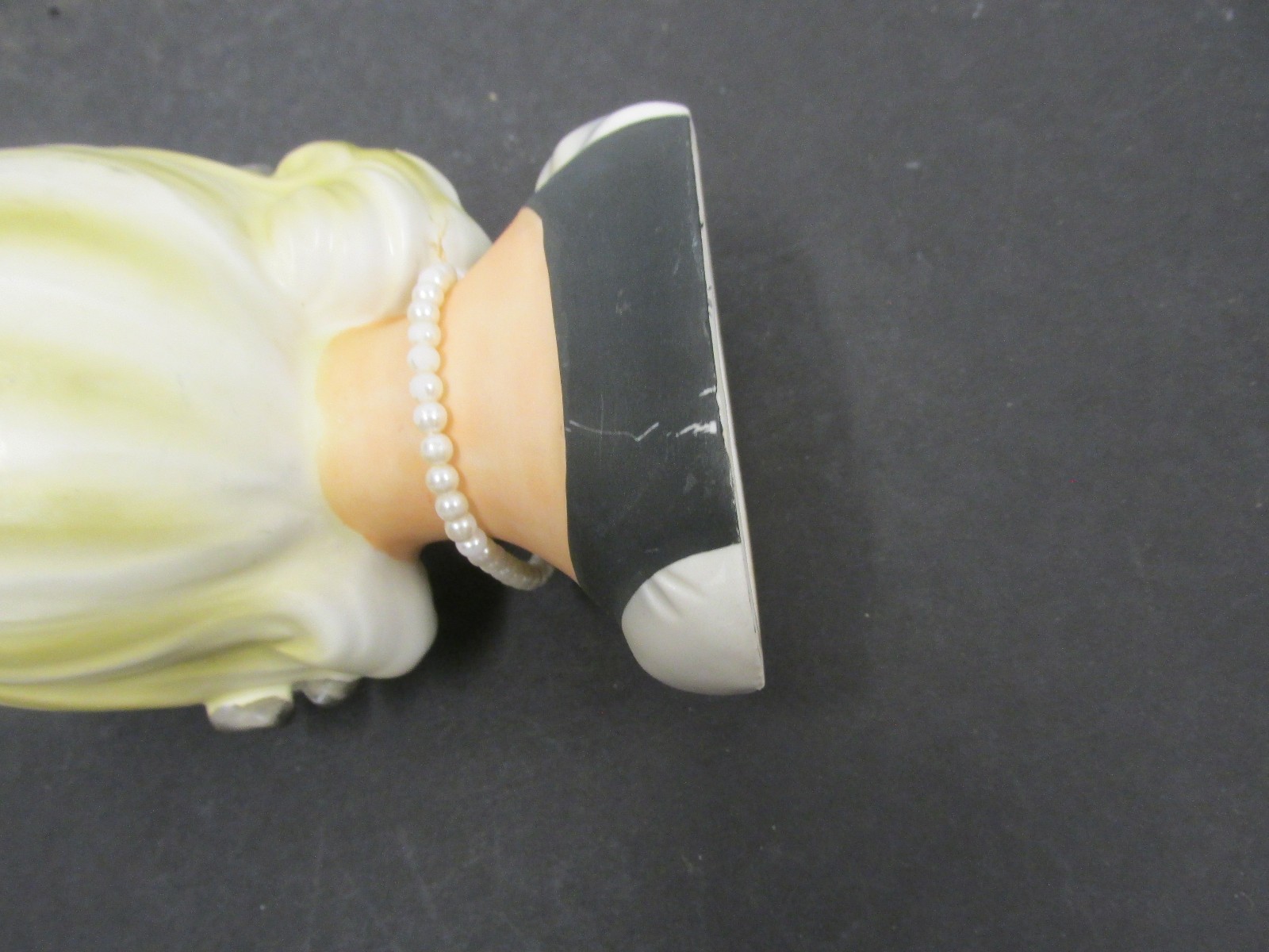 2031 RELPO 5 1/2 IN blonde BLACK DRESS AND BOWS head vase FOIL LABEL RELPO