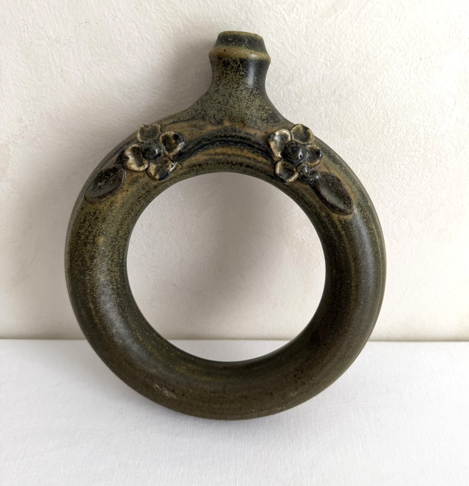 R. Armfield Seagrove Oakland Pottery Green Hollow Ring Vase Dogwood Flowers RARE
