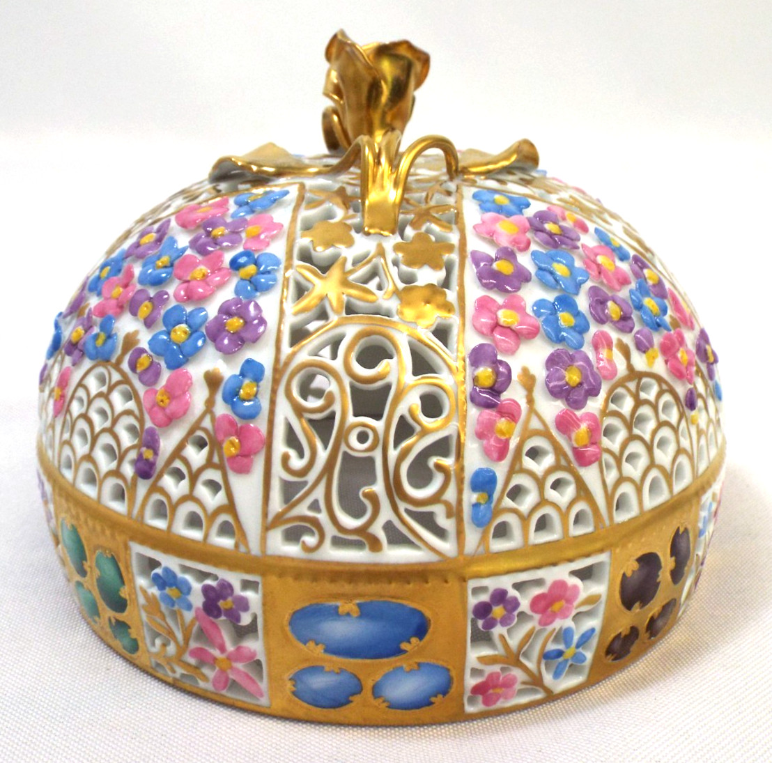 Herend Reticulated #6209 Bonbonniere Openwork Basket Lid Only Gold Rose Finial