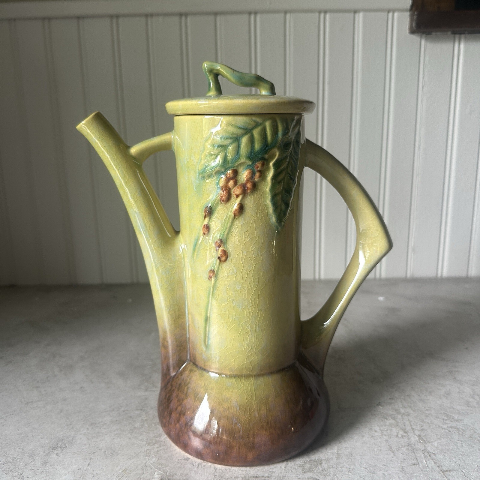Roseville Pottery Wincraft Bittersweet Chocolate Pot #250P w Lid 1940s Green EUC