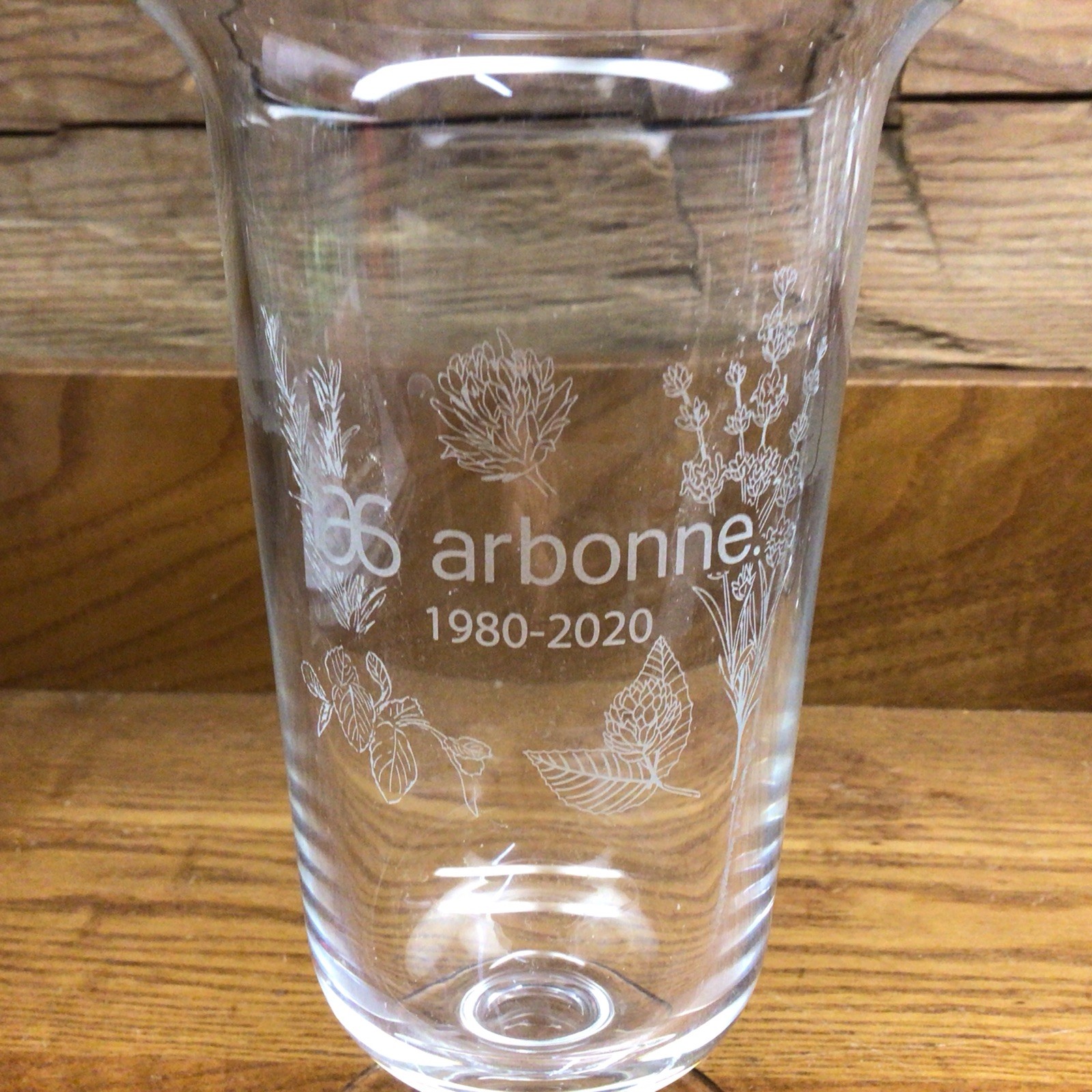 Tiffany & Co Arbonne 30th Anniversary 1980-2020 Crystal 7″ Glass Vase