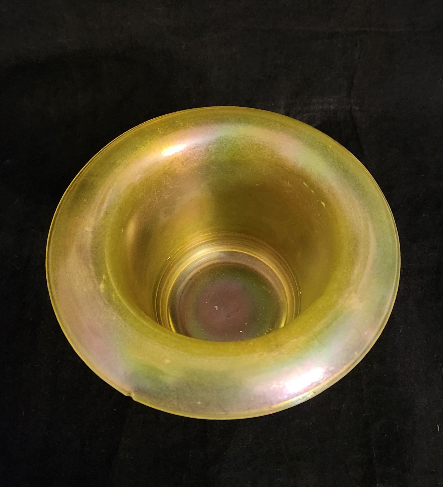 Vintage Vaseline Uranium Glass Yellow Top Hat Style Roll Rim Vase 6.75″ D. 4.5″T