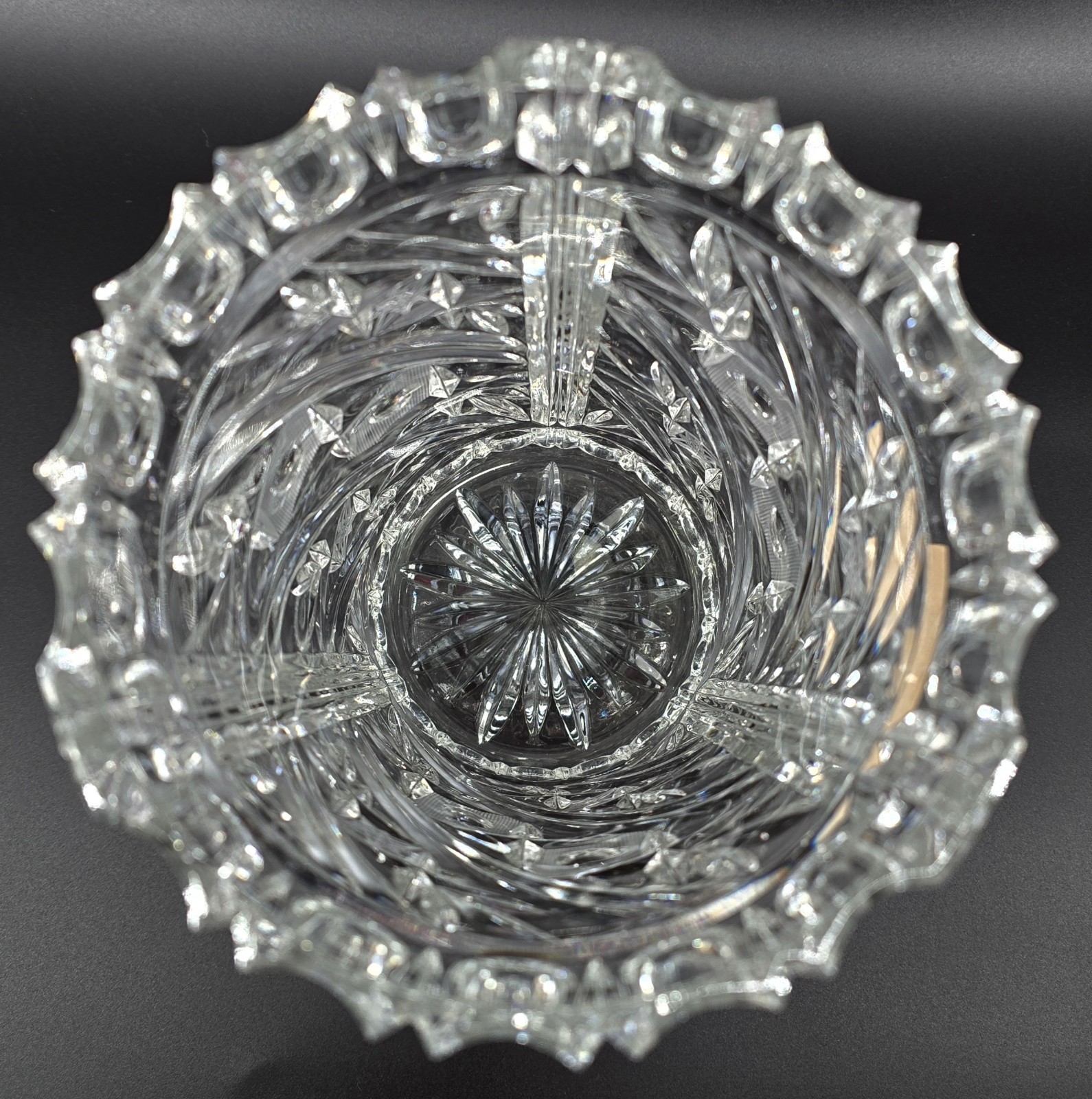 Vtg Cut Lead Crystal Vase Canister Shape 5.25″x9″ Decor Sparkling Large Heavy