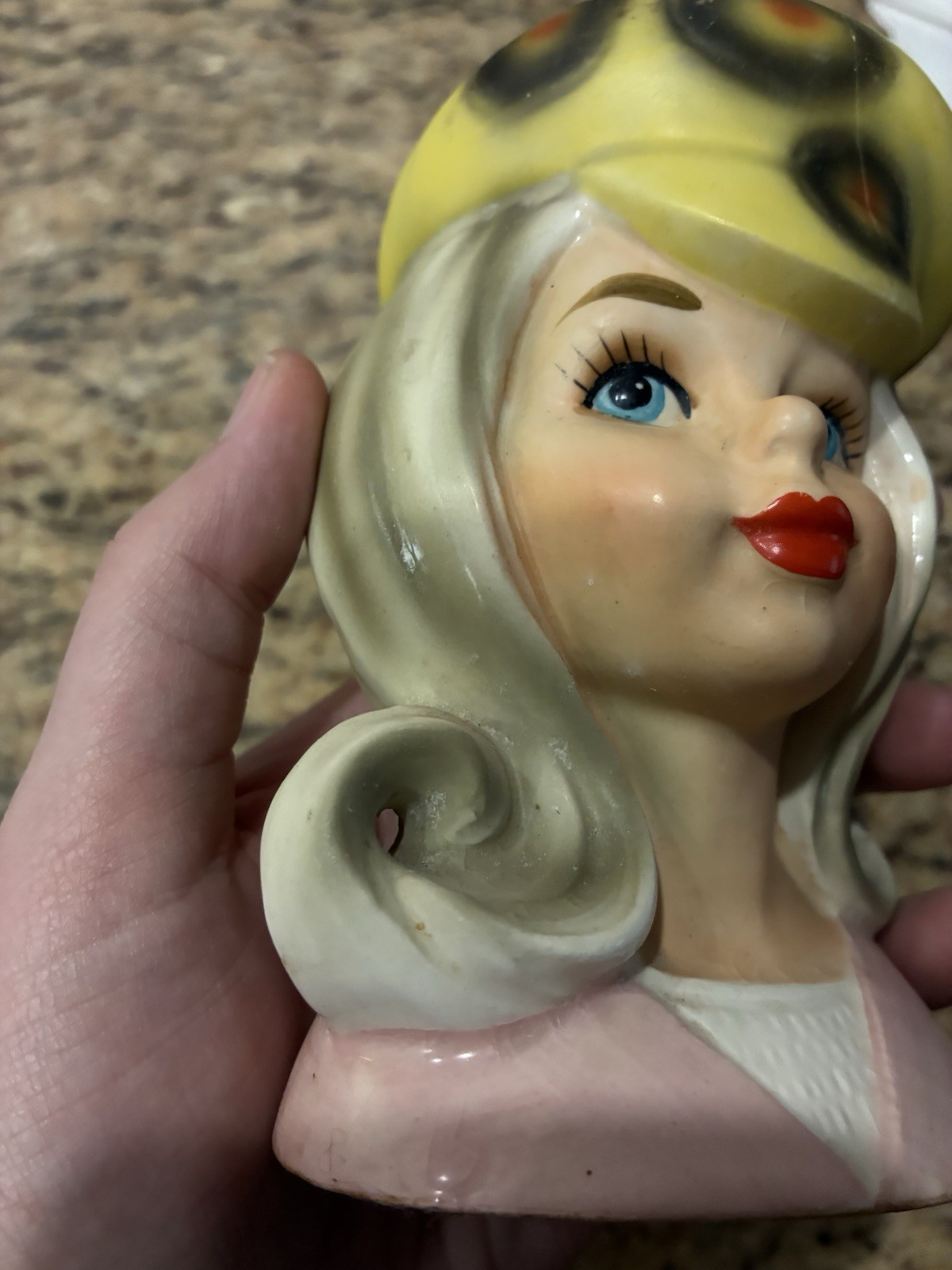 WEAR/SCUFFS – VINTAGE 5-3/8″ ENESCO LEOPARD HAT MOD WOMAN HEAD VASE HEADVASE
