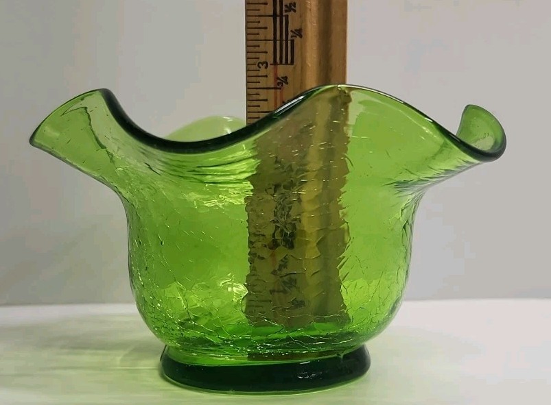 Uranium Crackle Glass Ruffle Bowl “Spring Green” Kanawha Glass Company Glows