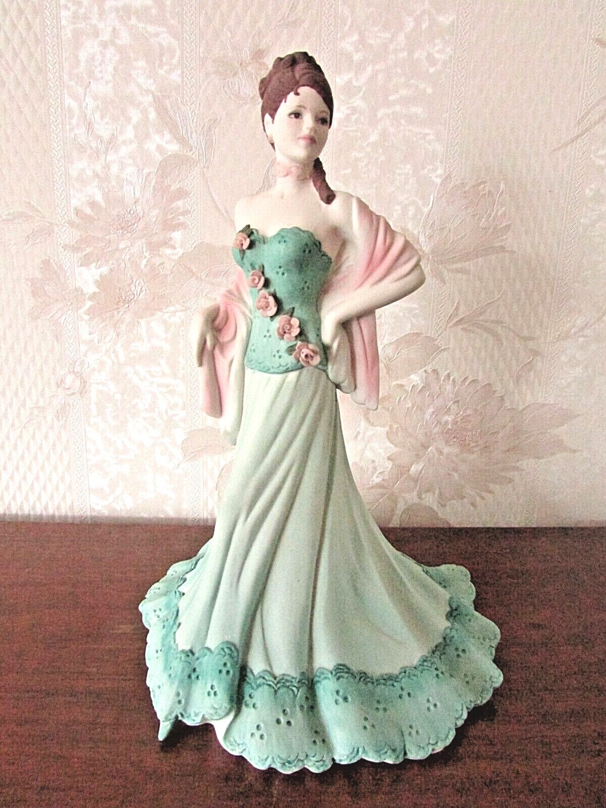 Coalport Figurine Figure Statue Sculpture “Richmond Park” Elegance Lady