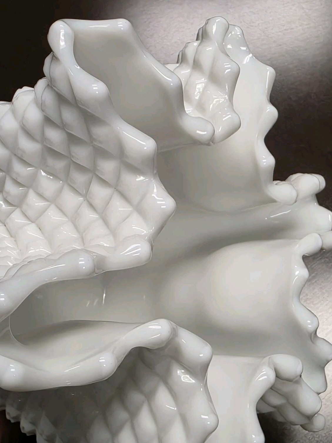 Westmoreland Milk Glass Handkerchief Vase English Hobnail Pattern Ruffled Bowl