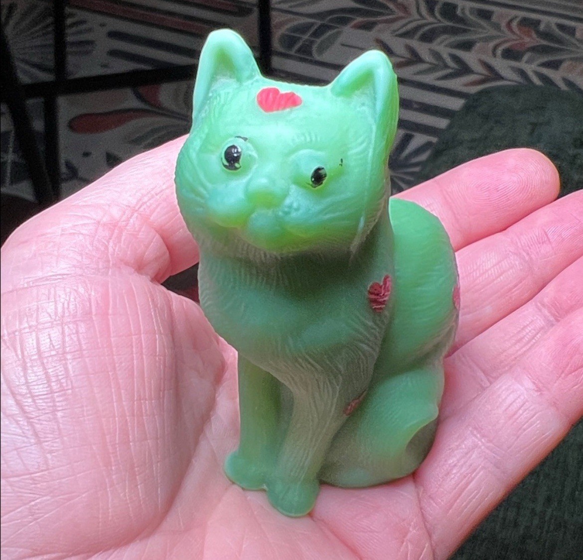 RARE Early Mosser glass sitting cat Green Slag Glass Factory Handpainted