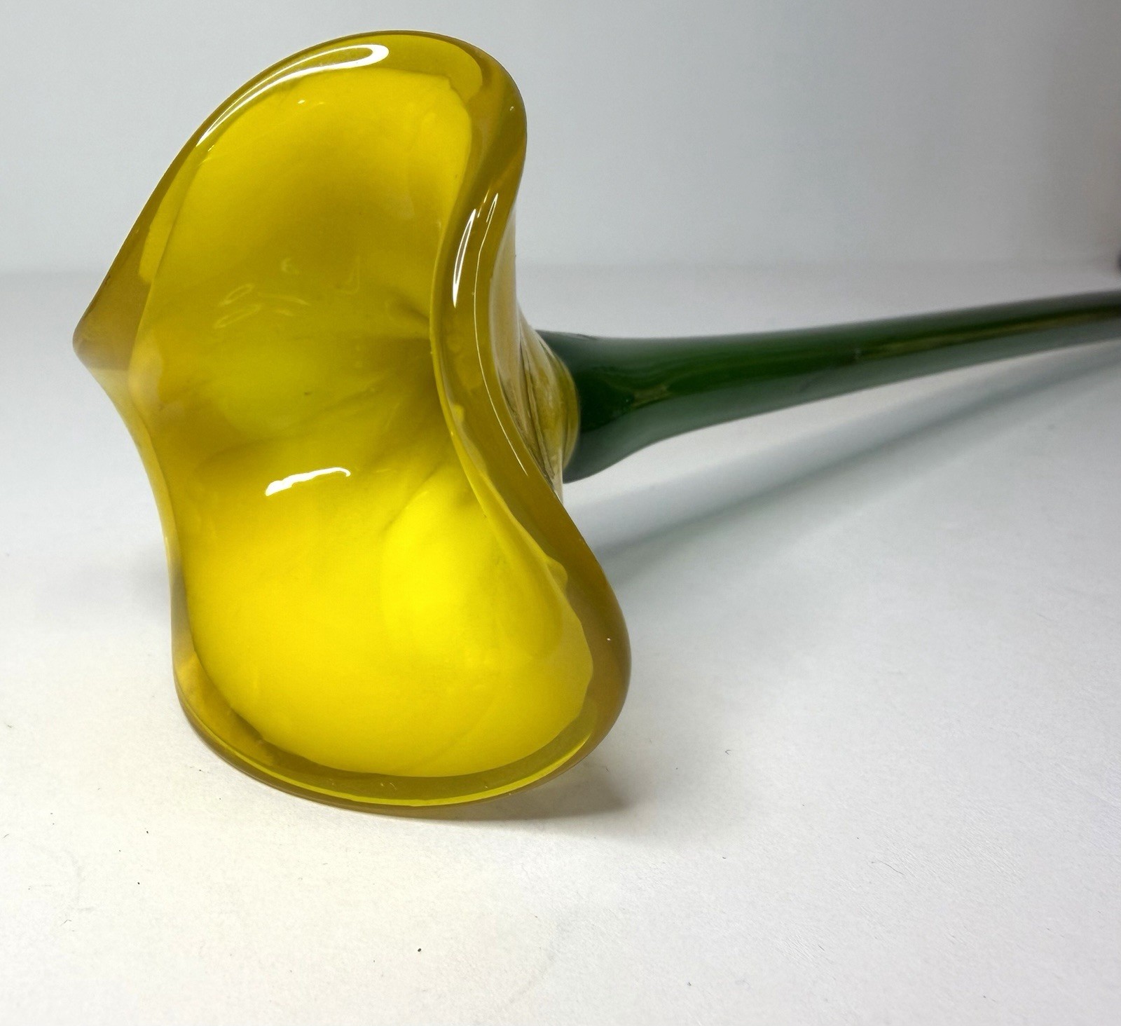 ART GLASS Yellow Buttercup LONG STEM GLASS FLOWER 12” EUC!