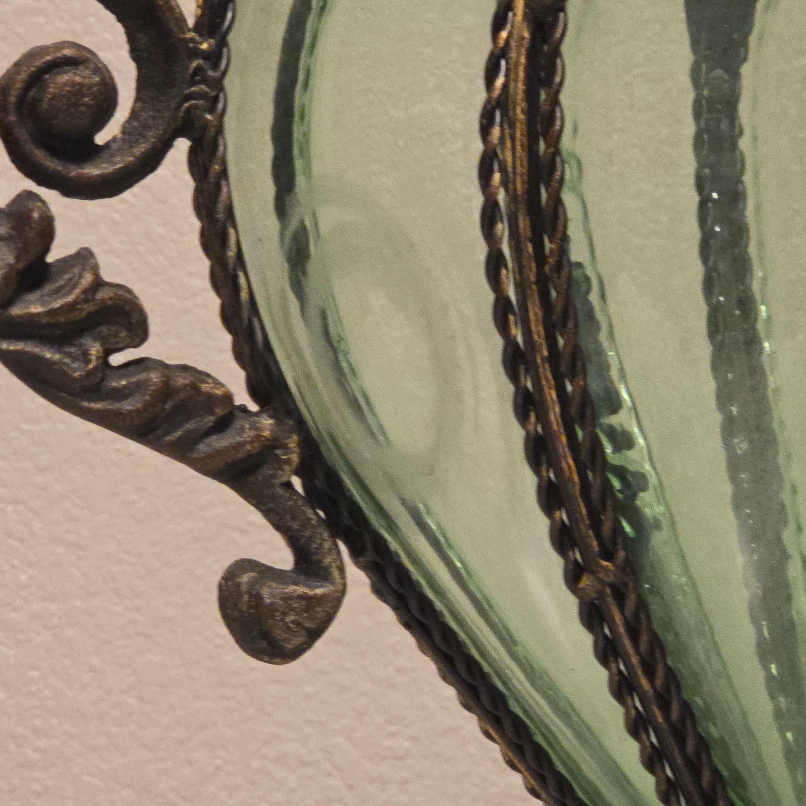Vintage Murano Green Glass Victorian Style Art Glass Decorative Rare Urn Vase