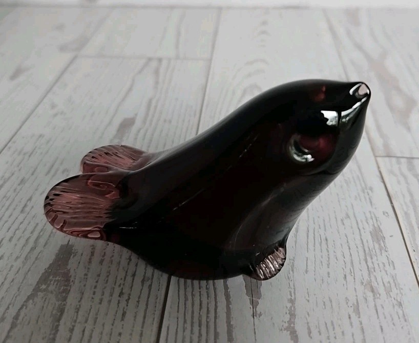 Vintage Hand Blown Amethyst Purple Art Glass Seal 3″ Figurine Paperweight