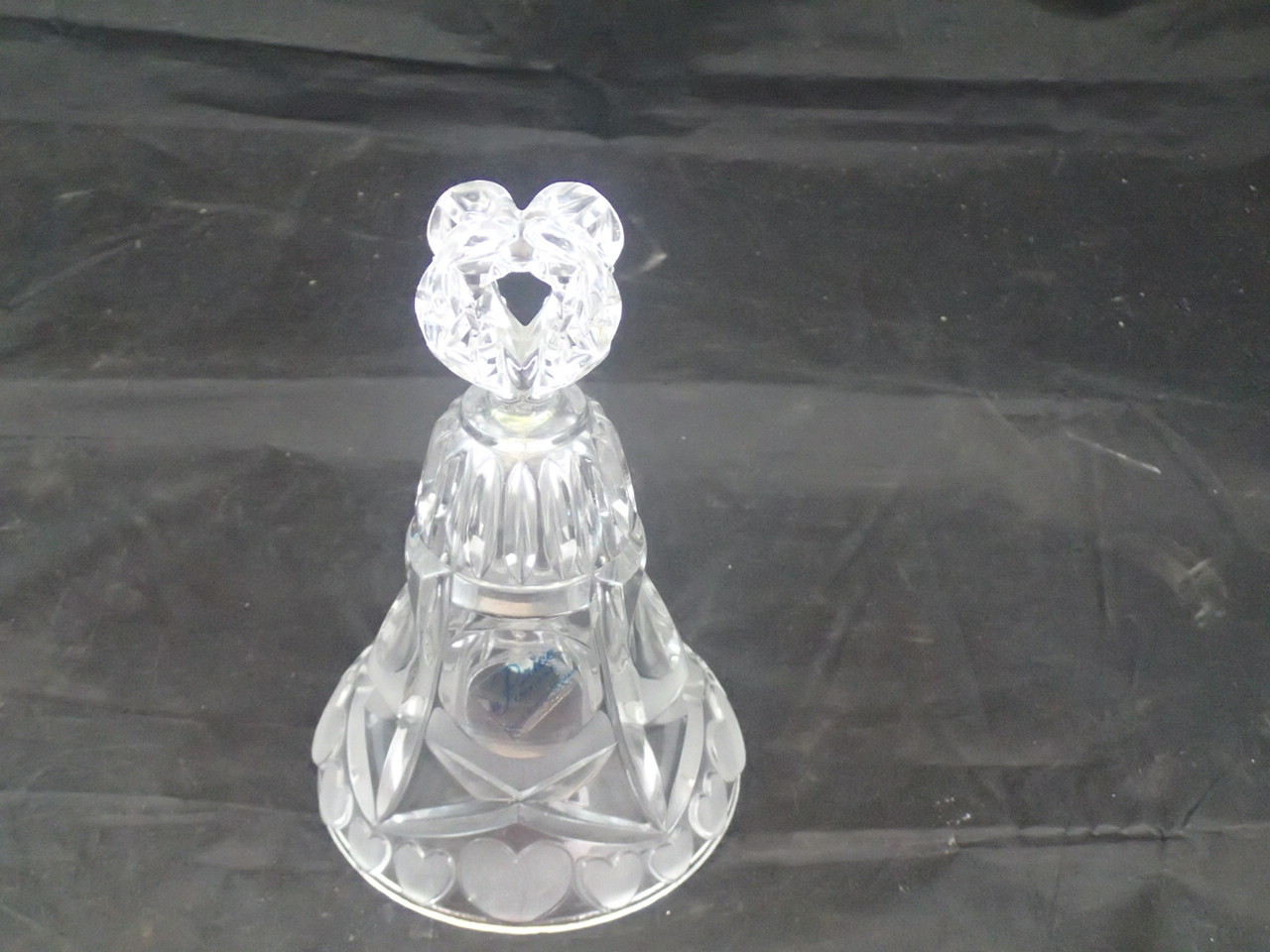 VINTAGE LEAD CRYSTAL A PRICE CREATIONS SATIN HEARTS LARGE 7″ BELL – W. GERMANY