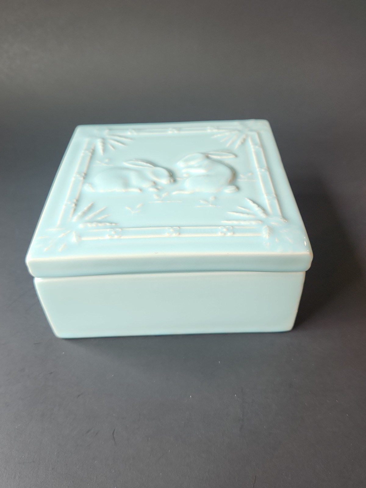 Bordallo Pinheiro Ceramic Lidded Box Bunny Rabbit Blue READ