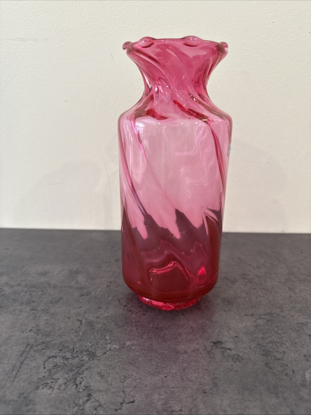 NORLEANS Cranberry Pink Vase, Optic Swirl Art Glass, Ruffled Edge Top, 8″