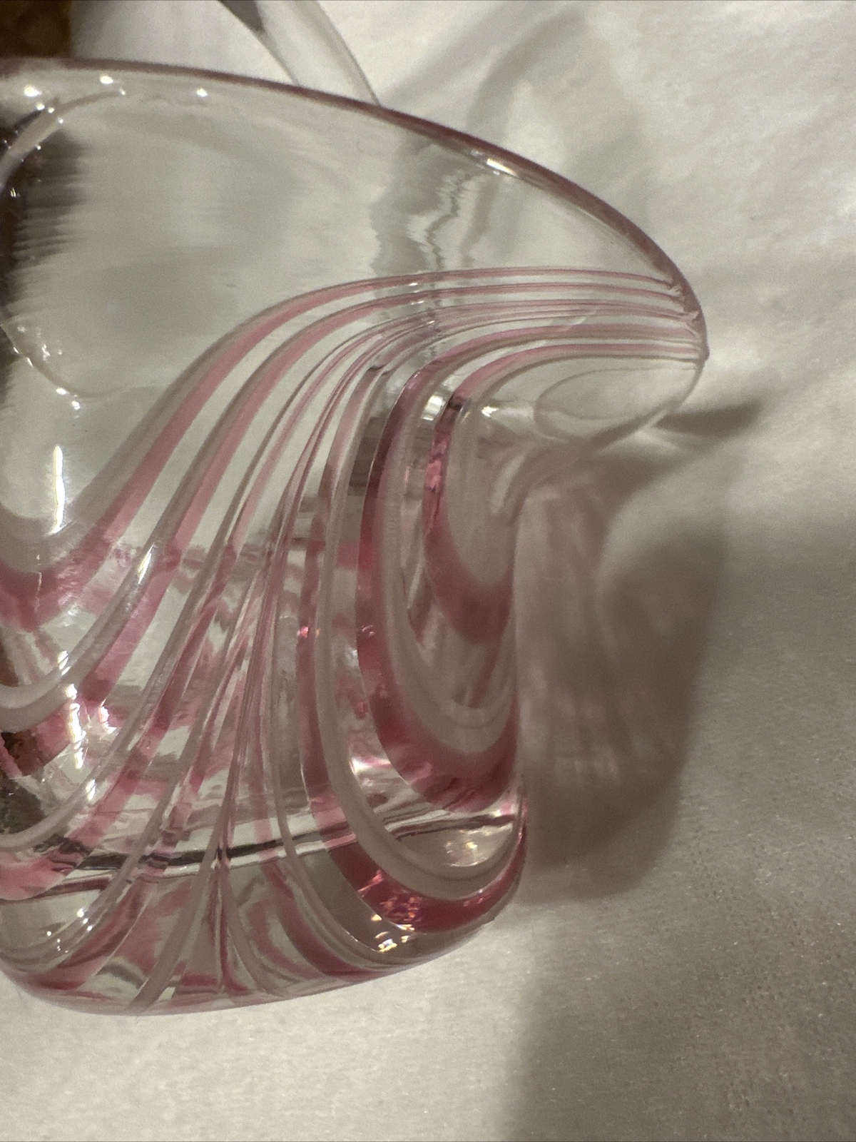 Vintage Hand blown Clear, Pink&White Swirl Art Glass Basket 6”