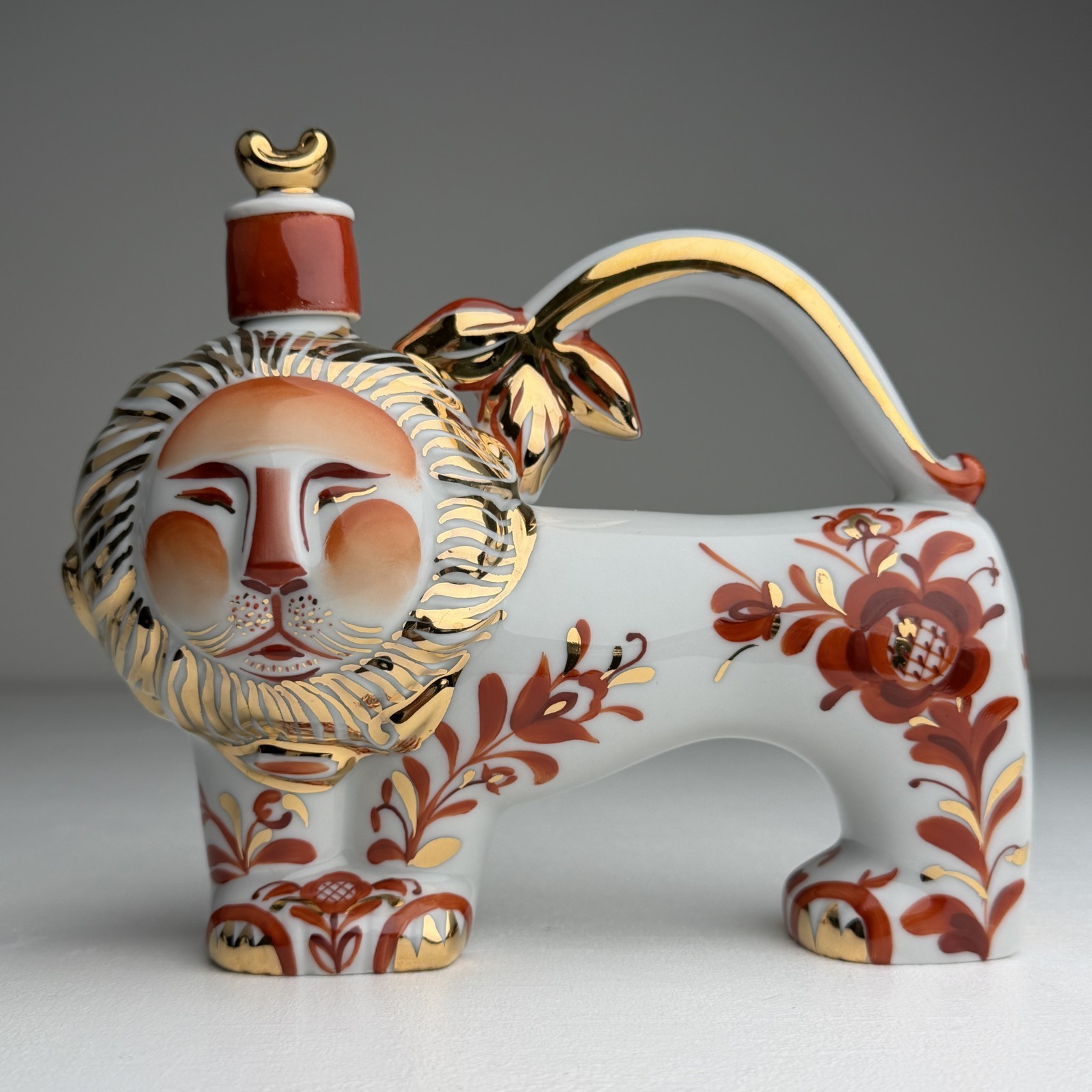 Vintage Lomonosov LFZ USSR Porcelain Lion Decanter Figurine with Stopper Gold…