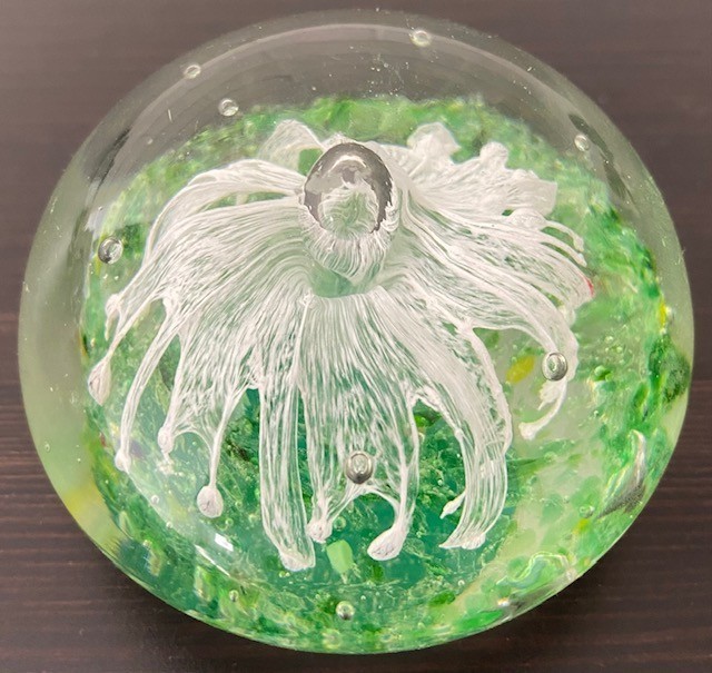 Vintage Art Glass Paperweight Green with White Fireworks 2″H