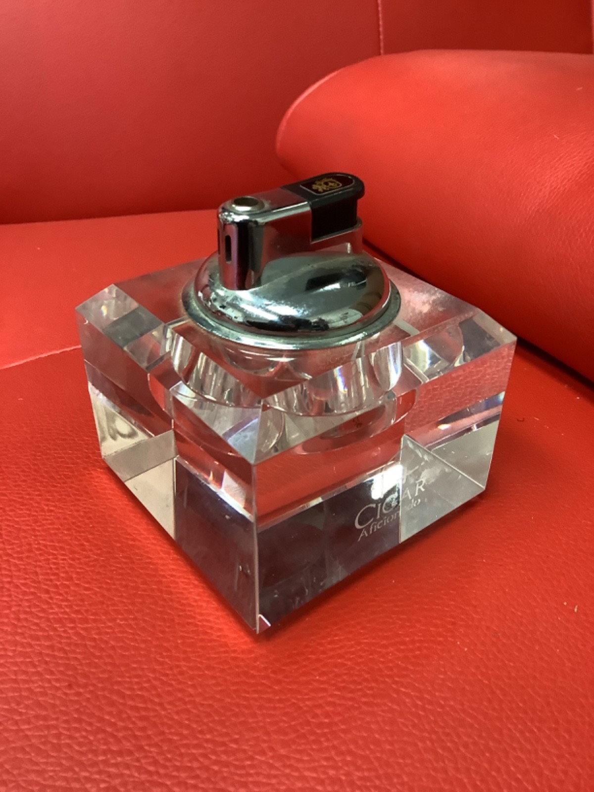 Vintage Cigar Aficionado Crystal Glass Table Cigarette/Cigar Lighter